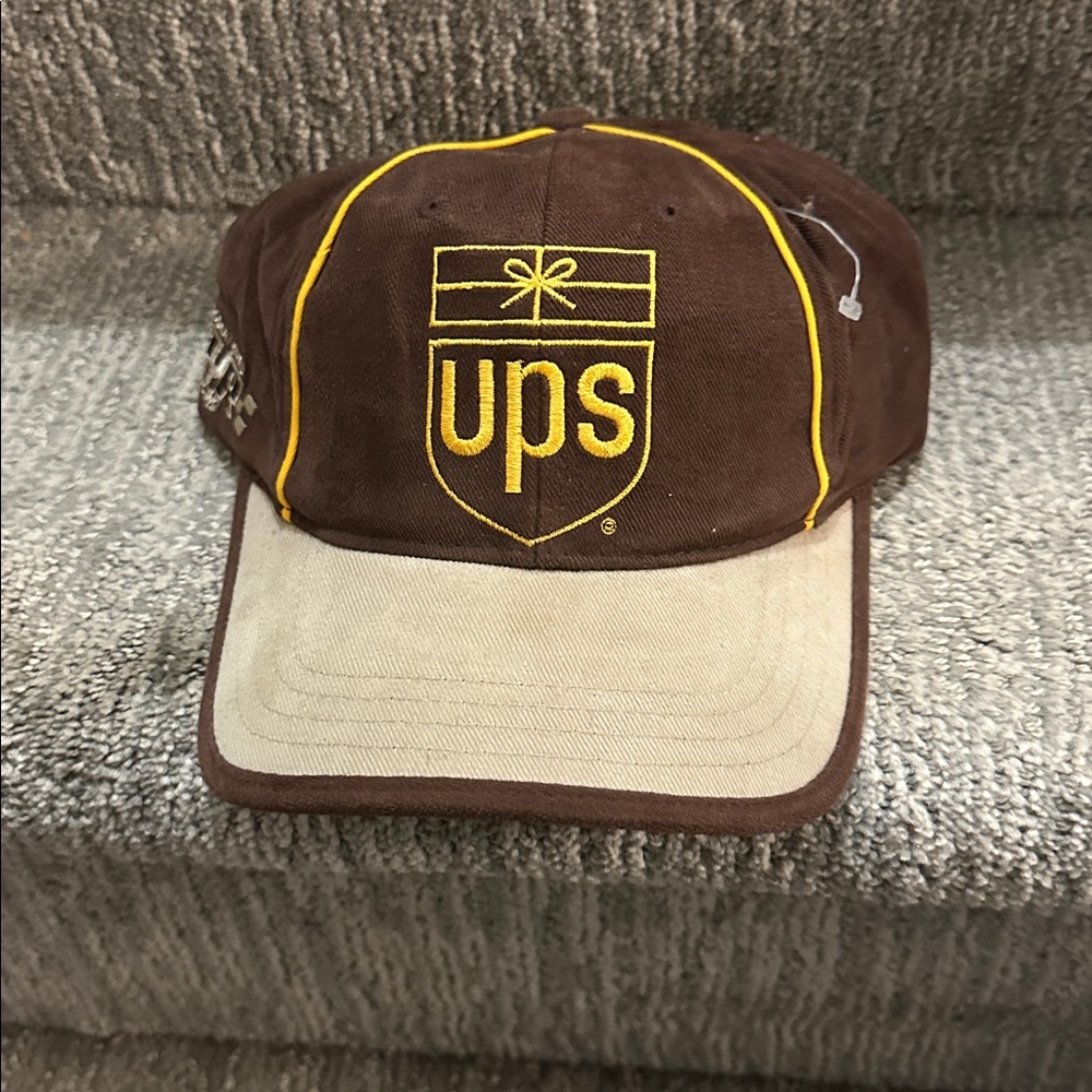 Vintage NWOT UPS Chase Authentic Racing nascar